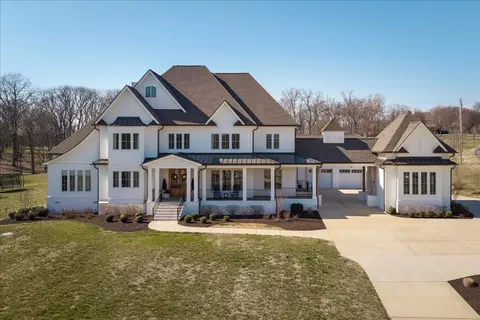 201 Palmer Cir, Lebanon, TN 37090