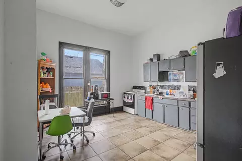 Kitchen - 600 5th Ave E, Springfield, TN 37172 photo 1 of 2