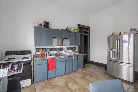 Kitchen - 600 5th Ave E, Springfield, TN 37172 photo 2 of 2