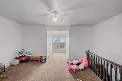 Entry Way - 600 5th Ave E, Springfield, TN 37172 photo 4 of 5