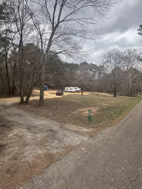 4390 Vale Mckenzie Rd, Bruceton, TN 38317