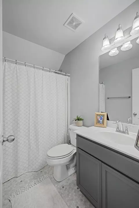 Bath - 5310 Pointer Pl, Murfreesboro, TN 37129 photo 4 of 4