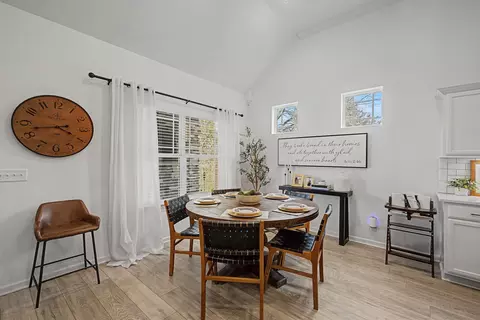 Dining - 5310 Pointer Pl, Murfreesboro, TN 37129 photo 1 of 2