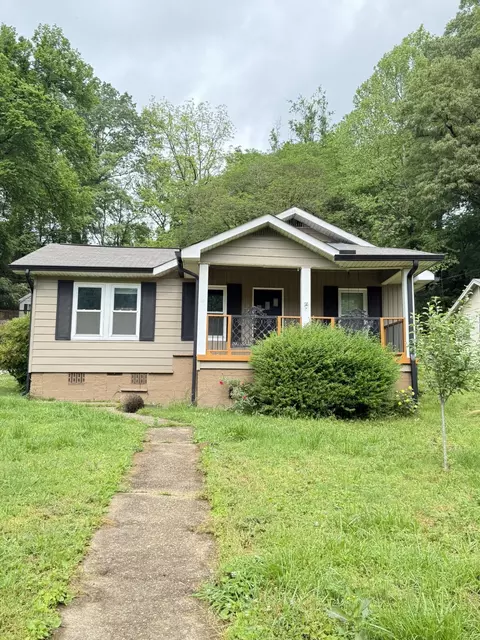1021 W Elmwood Dr, Chattanooga, TN 37405