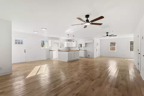 8637 Dog Branch Rd, Mount Pleasant, TN 38474
