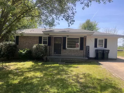 1035 N 3rd St, Pulaski, TN 38478