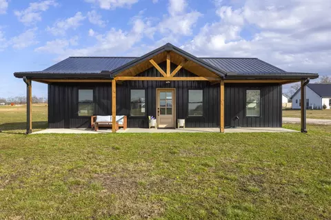 154 N Old Military Rd, Summertown, TN 38483