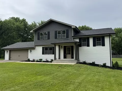 1022 Great Oaks Dr, Hopkinsville, KY 42240