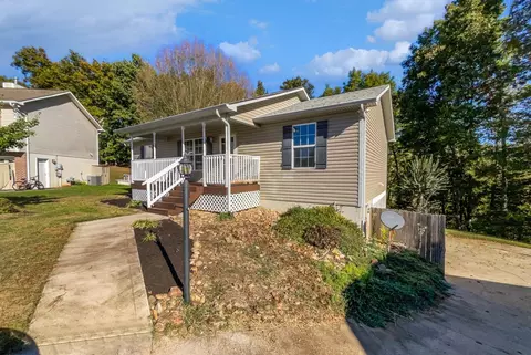 7517 Barnbrook Ln, Knoxville, TN 37918