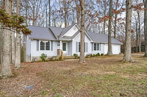 1703 Perimeter Dr, Jamestown, TN 38556