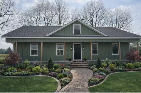 6 Monks Rd, Fayetteville, TN 37334