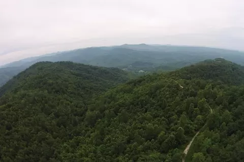 1 Straight Fork Rd, Huntsville, TN 37756