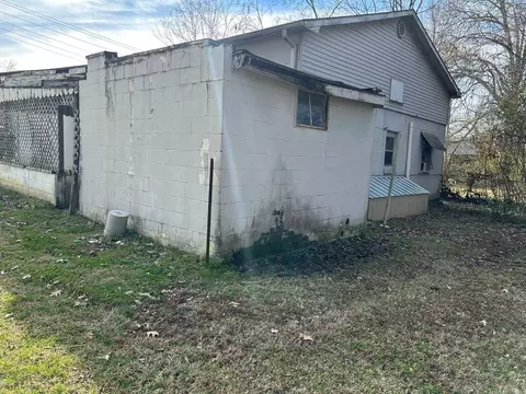 383 D St, Jackson, TN 38301 photo 10