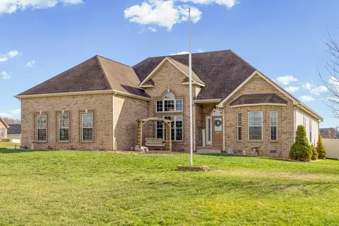 4520 Crossroads Dr, Clarksville, TN 37040
