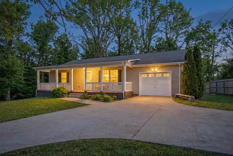 1447 Keesee Rd, Clarksville, TN 37040