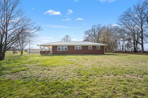 456 Whites Gap Rd, Huntland, TN 37345