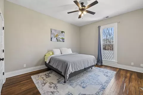 Bedroom - 504 5th Ave W, Springfield, TN 37172 photo 3 of 8