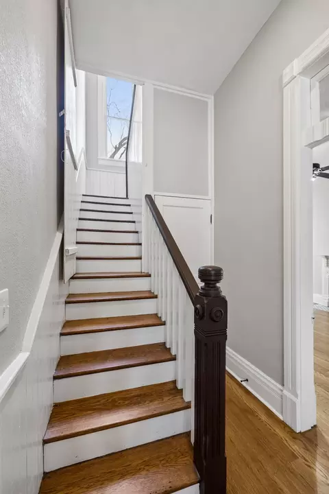 Entry Way - 504 5th Ave W, Springfield, TN 37172 photo 3 of 5