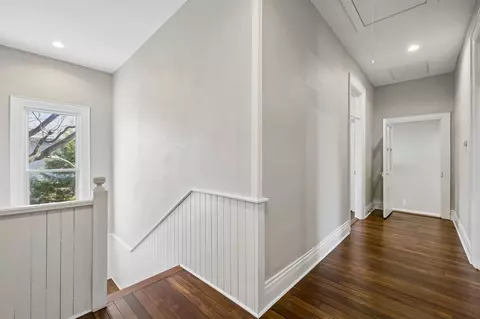 Entry Way - 504 5th Ave W, Springfield, TN 37172 photo 4 of 5