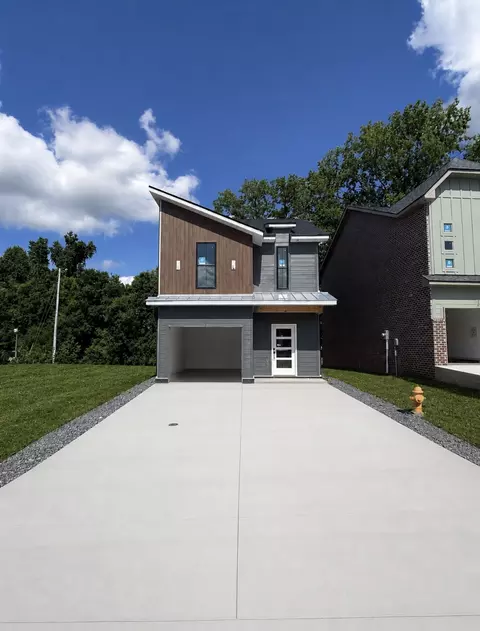 57 Holland Park W, Clarksville, TN 37043