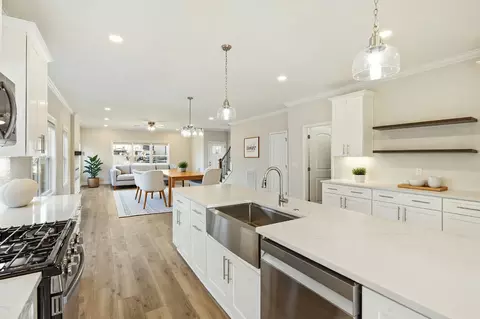 1751 16th Ave N, Nashville, TN 37208