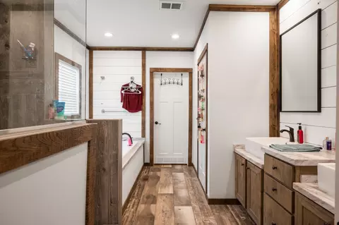 Bath - 67 Lackey Rd, Kelso, TN 37348 photo 1 of 13