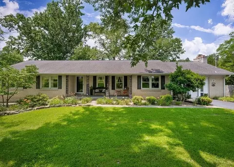 359 Cc Camp Rd, Cookeville, TN 38501