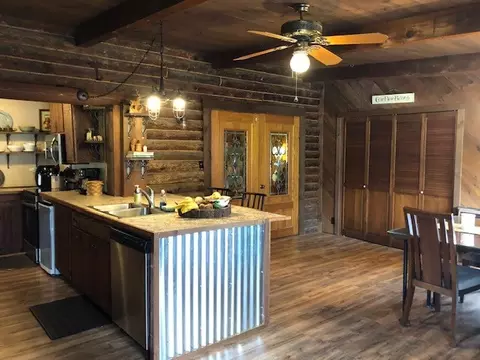 Kitchen - 300 Roy Pitt Rd, Springfield, TN 37172 photo 1 of 4