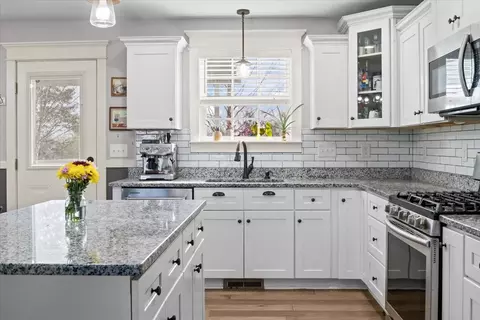 Kitchen - 459 Diane Loop, White Bluff, TN 37187 photo 2 of 2