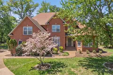 3104 Shropshire Ct, Thompsons Station, TN 37179