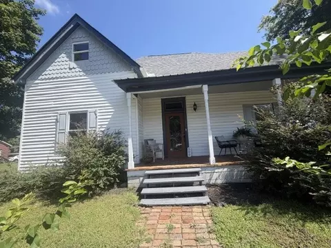 Exterior - 500 5th Ave E, Springfield, TN 37172 photo 8 of 9