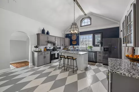 Kitchen - 500 5th Ave E, Springfield, TN 37172 photo 1 of 5