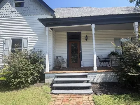 Exterior - 500 5th Ave E, Springfield, TN 37172 photo 1 of 9