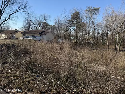 3335 Divide St, Knoxville, TN 37921