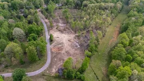150 Dogwood Ln, Leoma, TN 38468