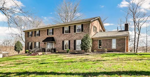 351 Fairway Dr, Clarksville, TN 37043