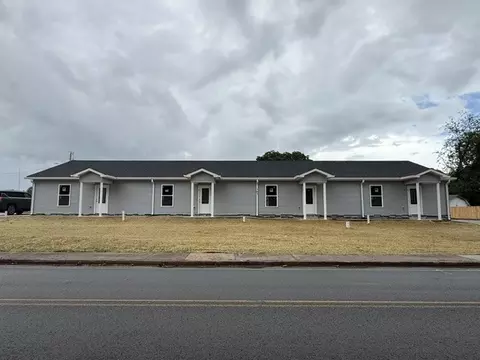 703 S Franklin St, Tullahoma, TN 37388
