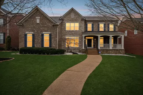 3053 Oxford Glen Dr, Franklin, TN 37067