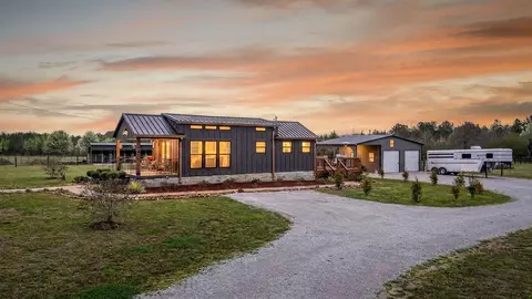 1765 Sugartree Springs Rd, Belvidere, TN 37306