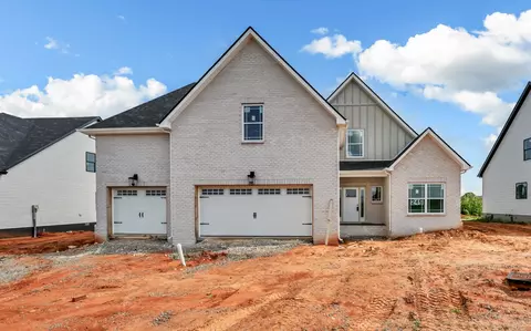 222 Low Plains Ln, Clarksville, TN 37043