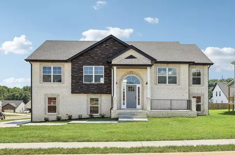 352 Cardinal Crk, Clarksville, TN 37040