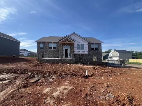 352 Cardinal Crk, Clarksville, TN 37040