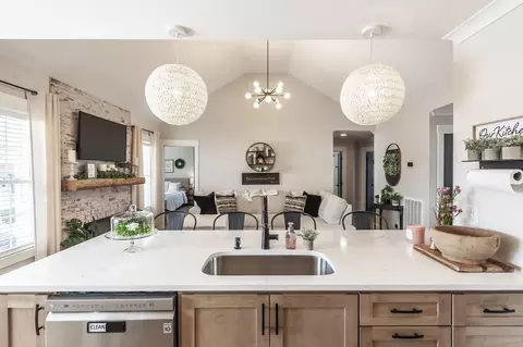 123 Megann Dr, Portland, TN 37148