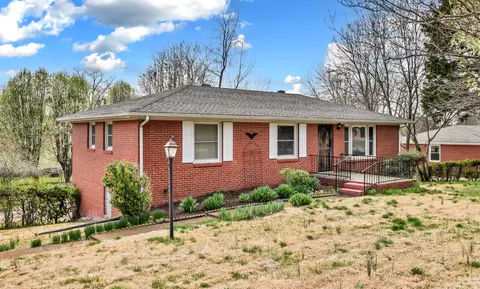 126 Lexington Dr, Clarksville, TN 37042