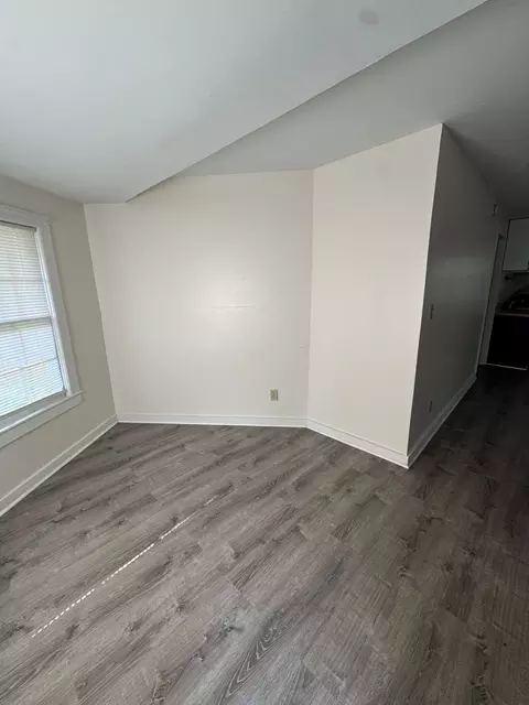 Living - 1153 E Main St, Murfreesboro, TN 37130 photo 5 of 5