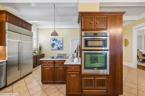 Kitchen - 1153 E Main St, Murfreesboro, TN 37130 photo 2 of 8