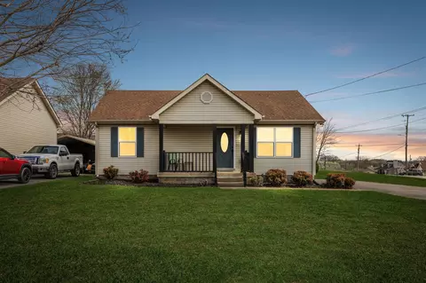 402 Jonesboro Ct, La Vergne, TN 37086