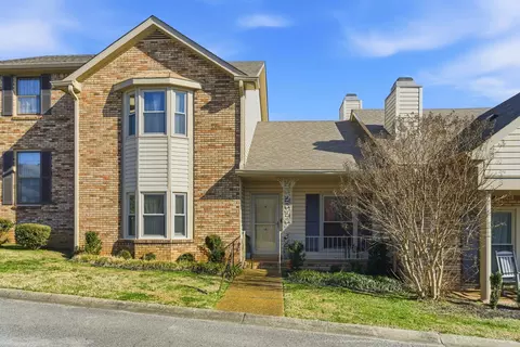 1818 Memorial Dr #18, Clarksville, TN 37043