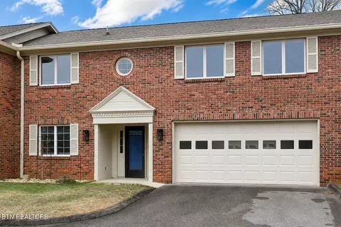 1003 Hardwick Dr, Maryville, TN 37803