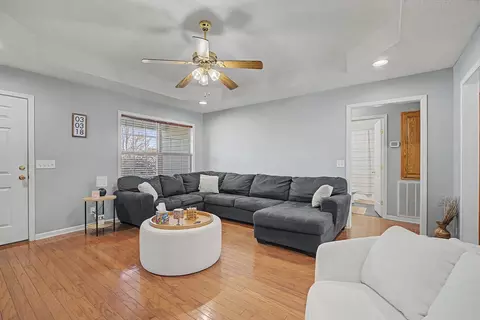 76 Providence Rd, Shelbyville, TN 37160